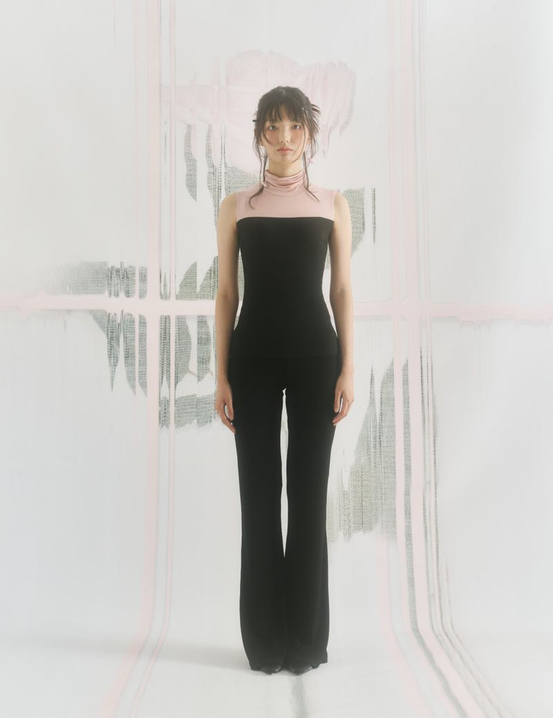 Two-tone Turtleneck Top (BLACKPINK)