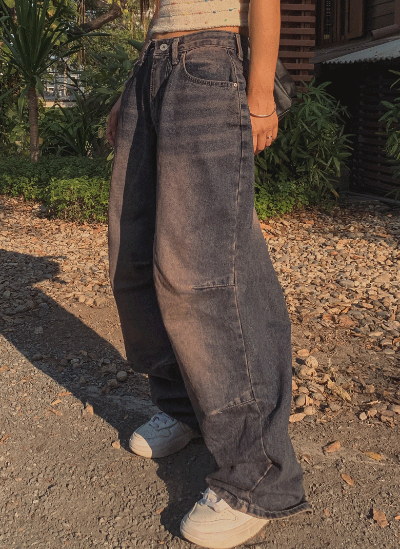 ULAN（ユレン）の「カラーティーンピンタックワイドデニム（Pants）」