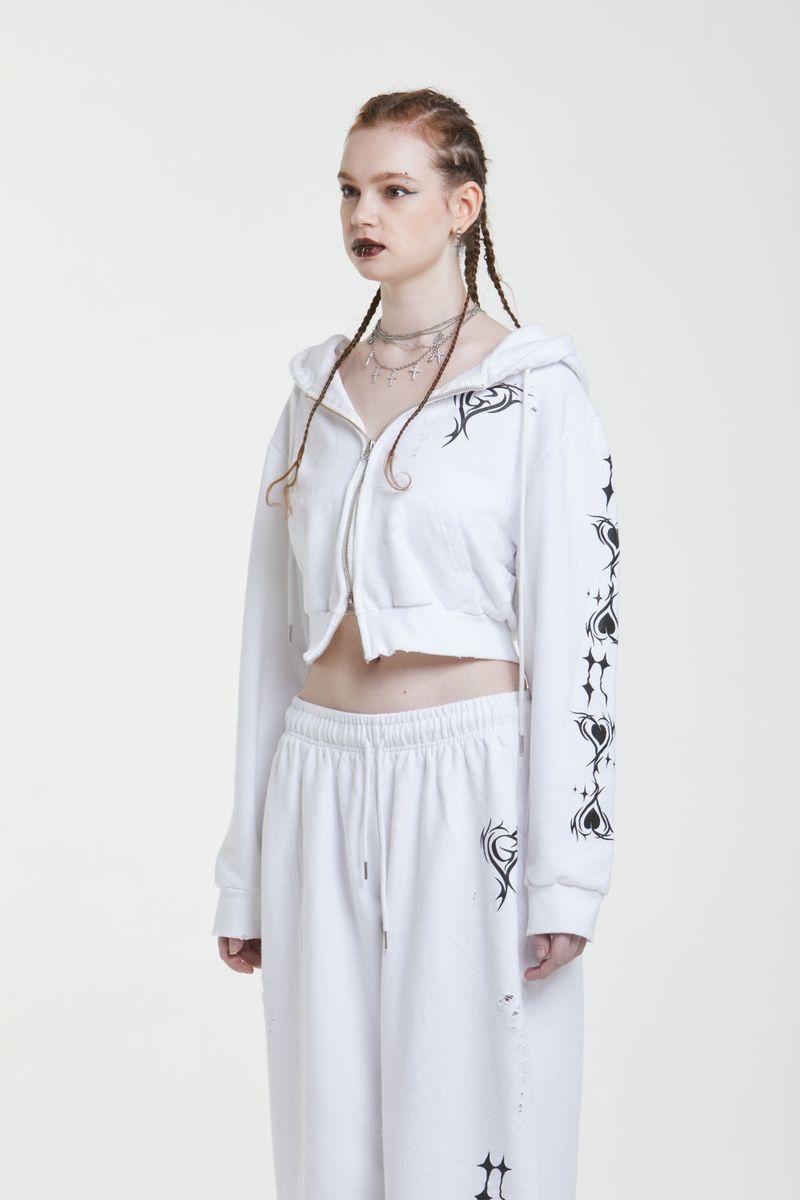 TRIVAL CROPPED HOODY