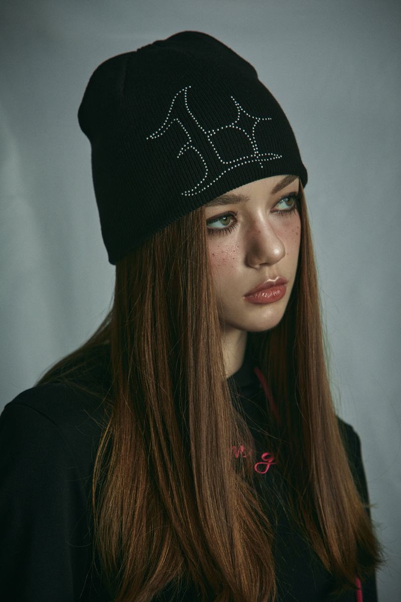 STUD BEANIE