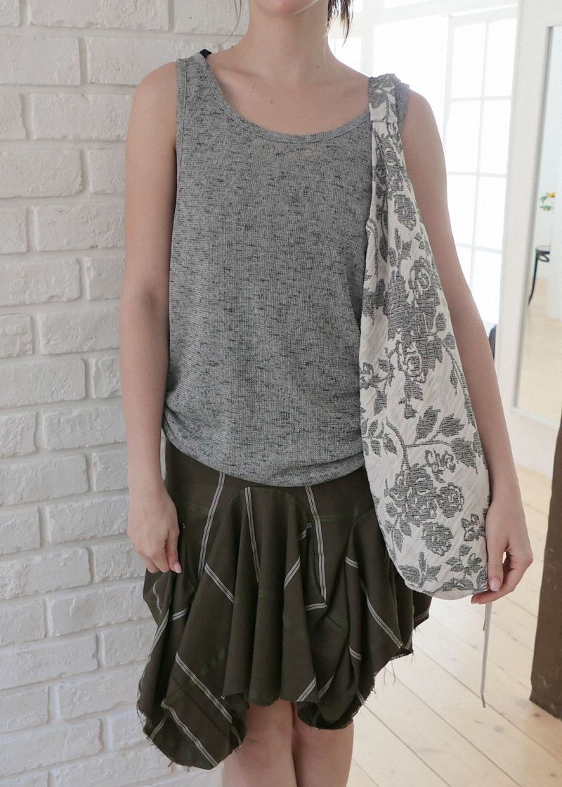 Linen Shirring Sleeveless Top_Dark Grey