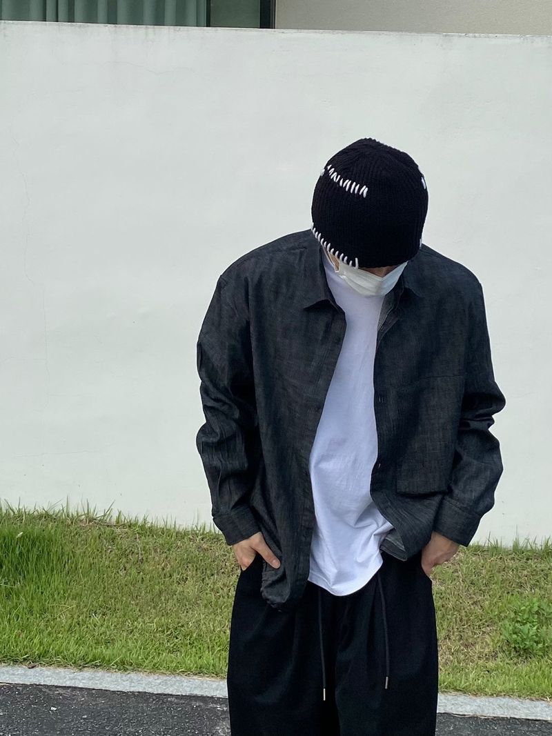 UNAIDUN(アネイダン)の「Black Denim String Shirt(Tops)」