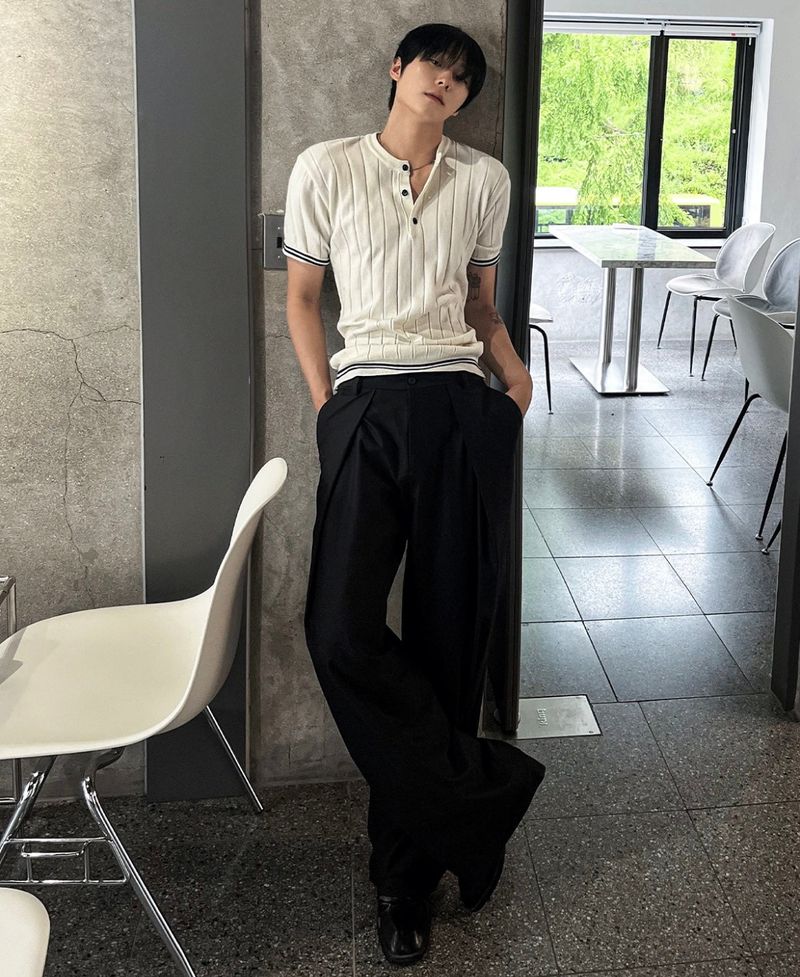 COSYHARU(コシハル)の「Magnum Muscle Fit Henley Neck Short-Sleeved Knitwear(Tops)」