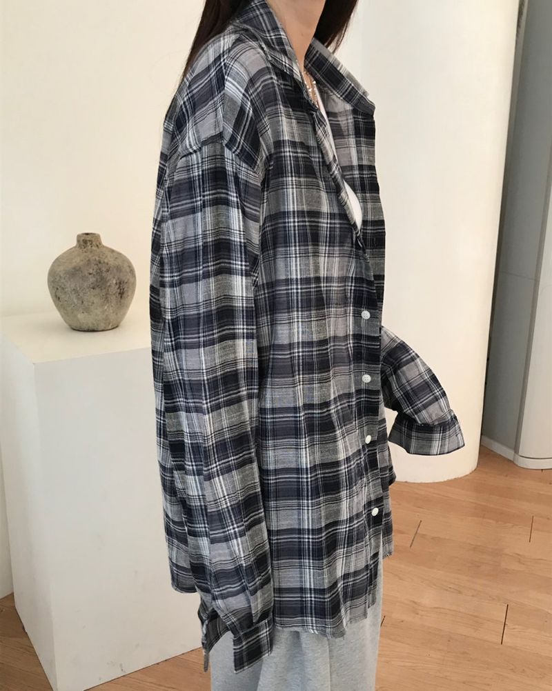 Momi shirts