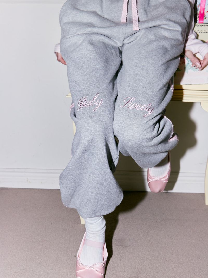 sweatsweet（スウェットスイート）の「Lacy Sweat Pants_GRAY/PINK（Pants）」