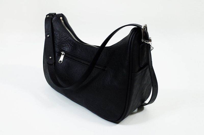 888 Chained Leather Bag