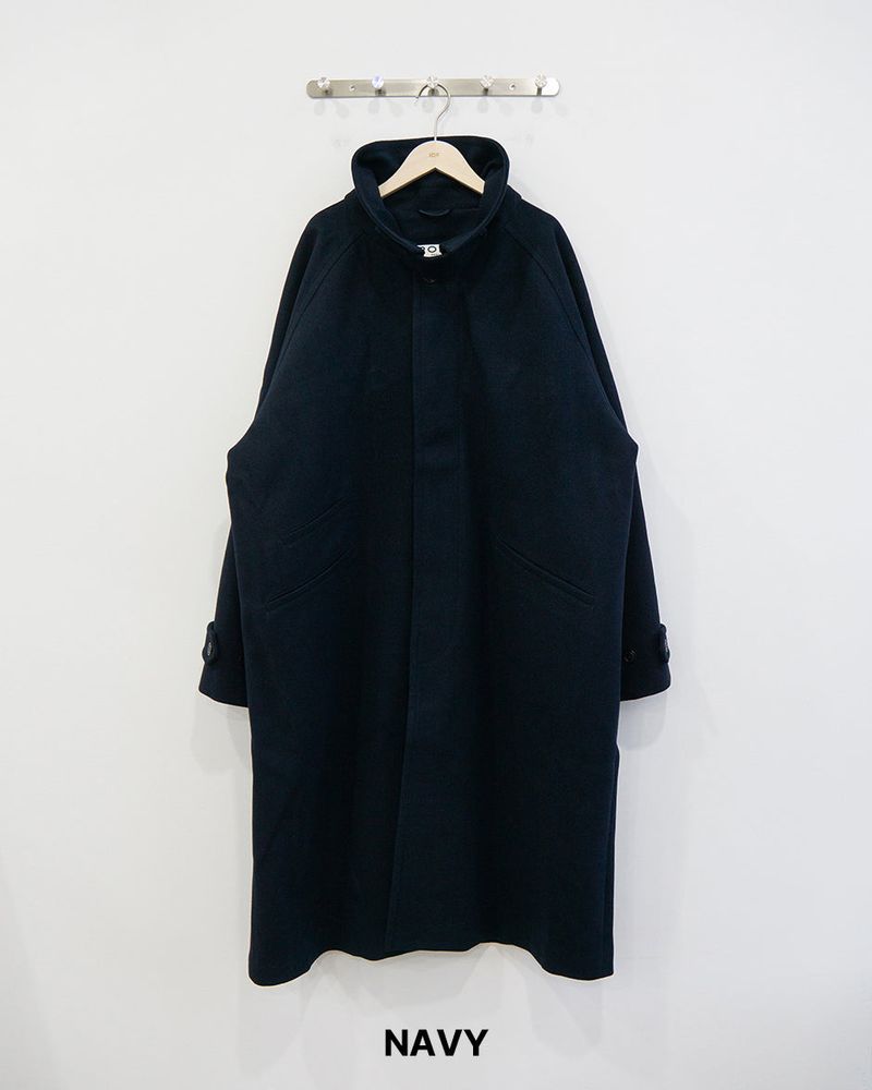 Raum Balmacaan Coat