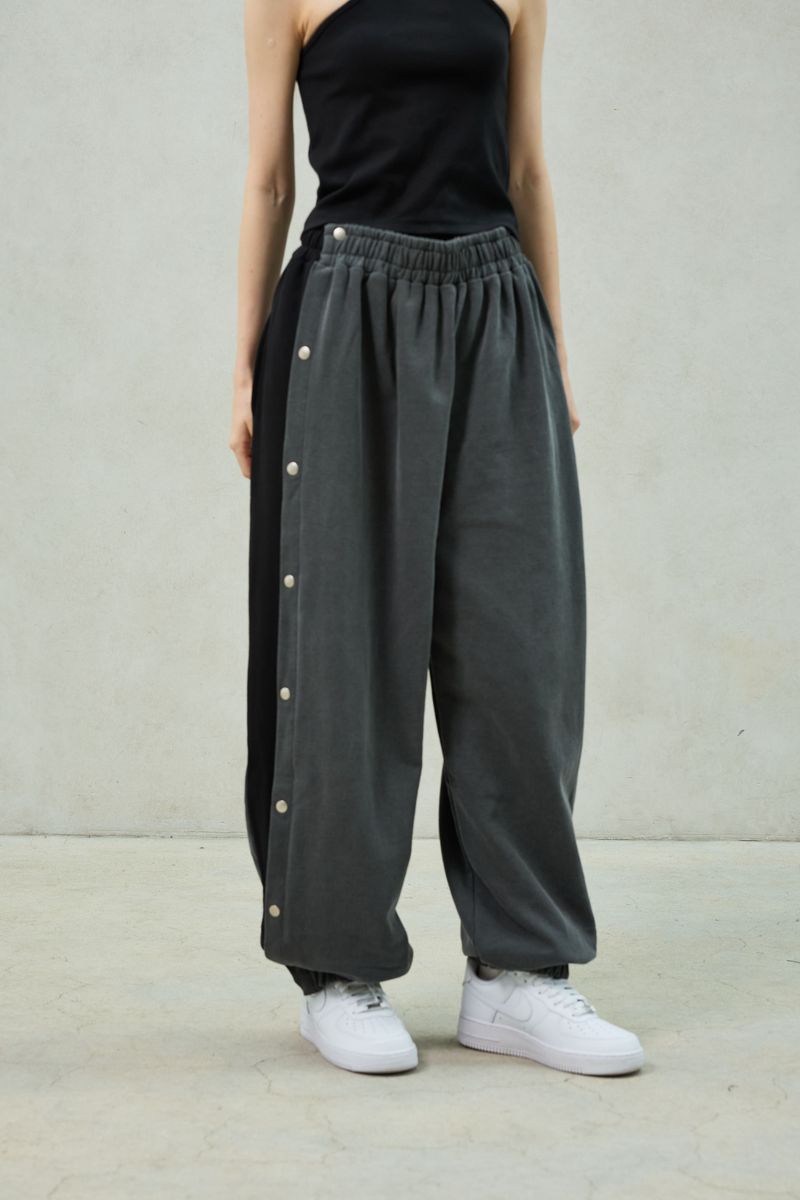PITA SNAP OFF SWEAT PANTS / CHARCOAL