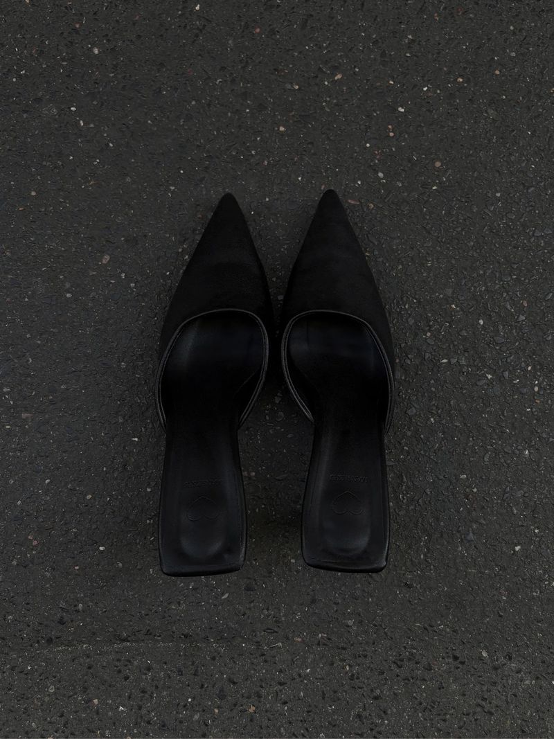 URBAN UNIQUE（アーバンユニーク）の「カウハイド スティレット ミュール ヒール（シューズ）」