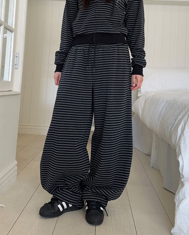Ellie Striped Training Pants
