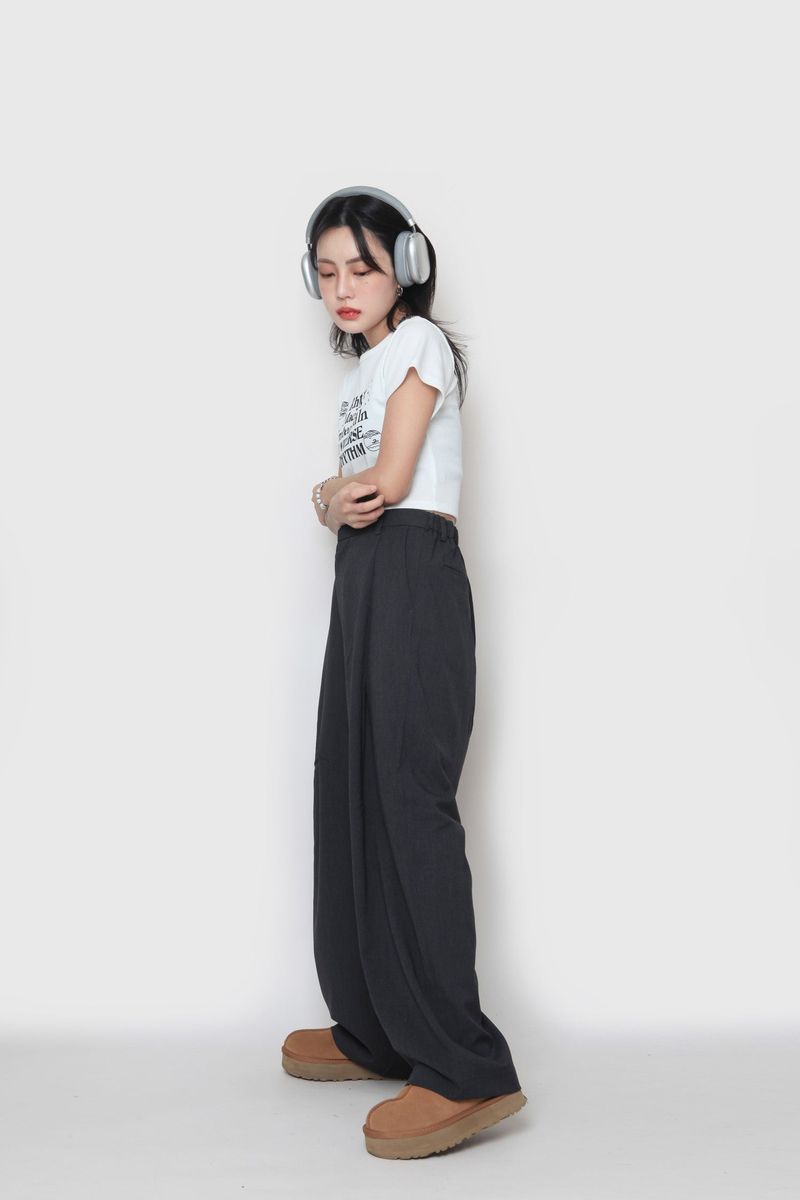 cropped T-shirt
