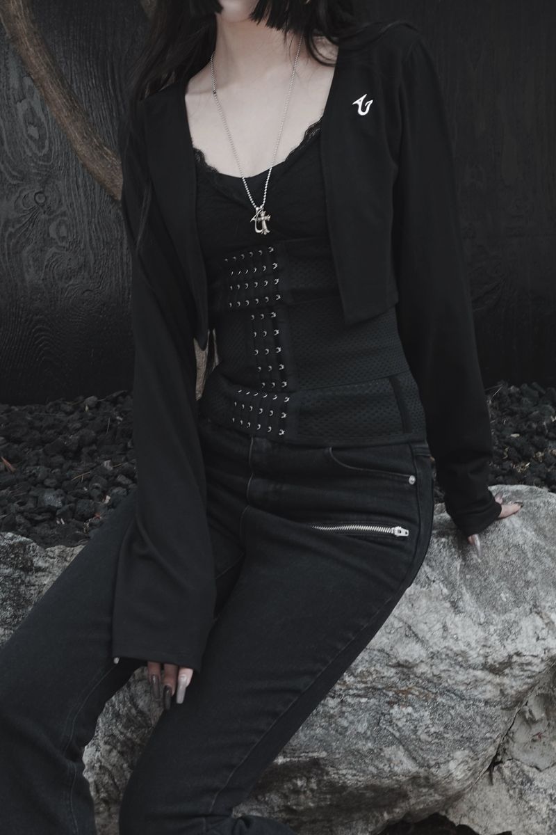 minimal seal cropped bolero