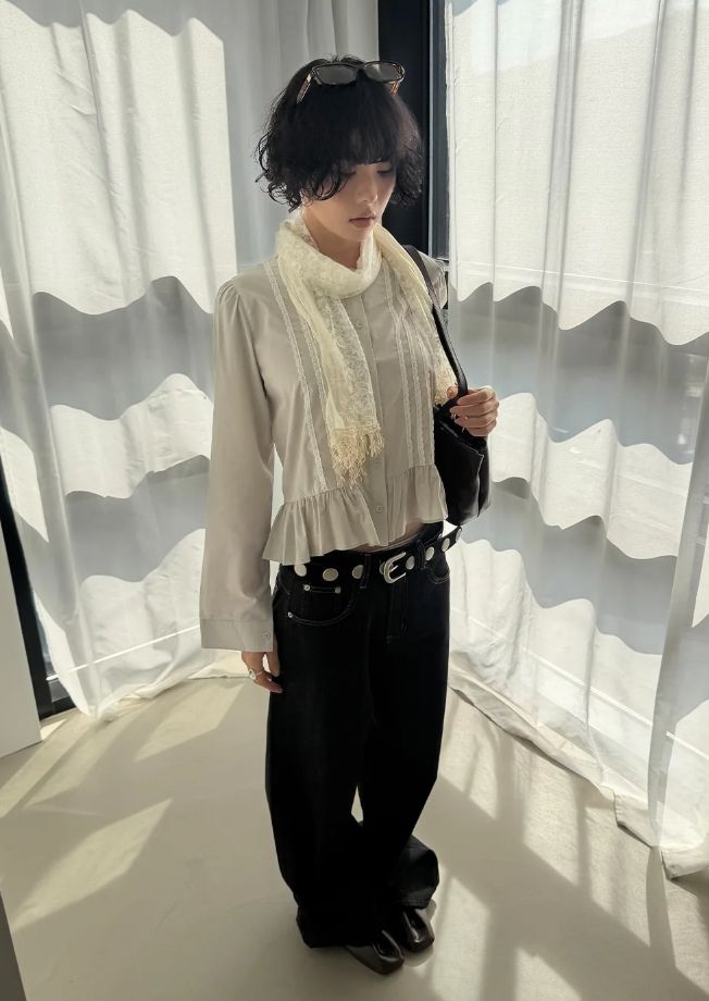 CIRCLE STUD SUEDE BELT