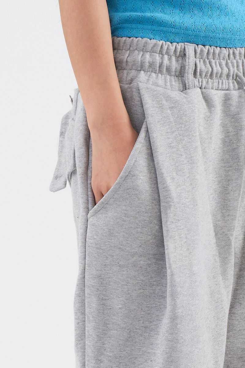 Cinch back strap sweatpants