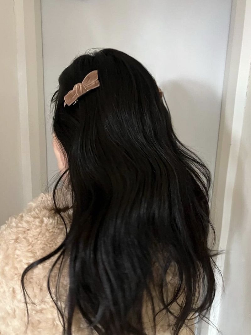  (MADE) Velvet ribbon pin