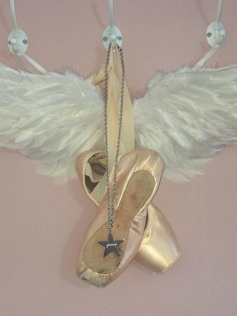 gleameep star necklace