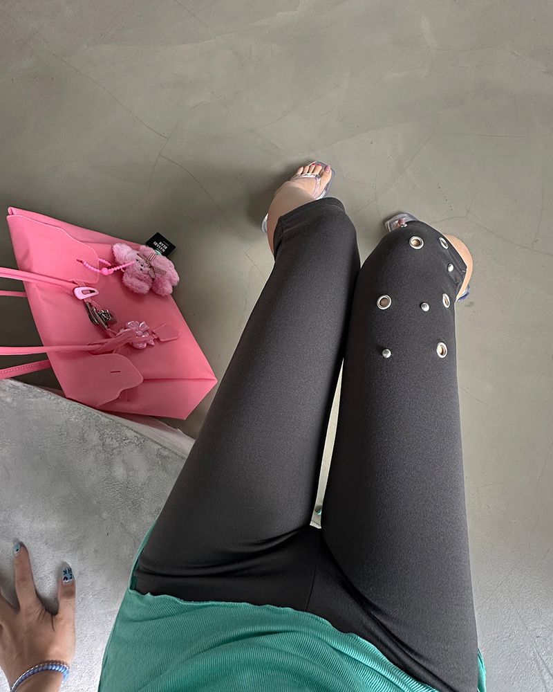 Punching Eyelet Stud Capri Pants