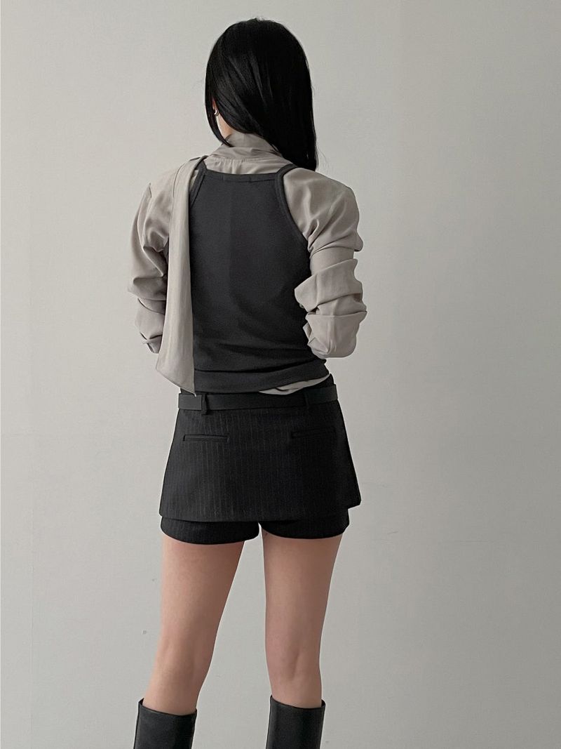 Ribbed sleeveless top