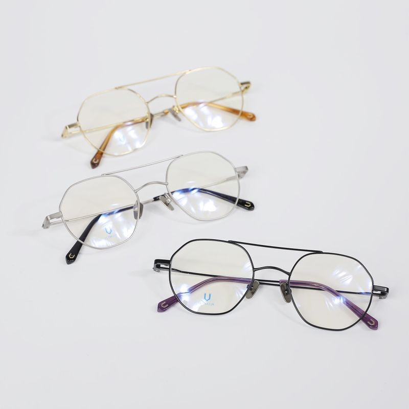 Knouun Round titanium glasses CODE. 103. A Black