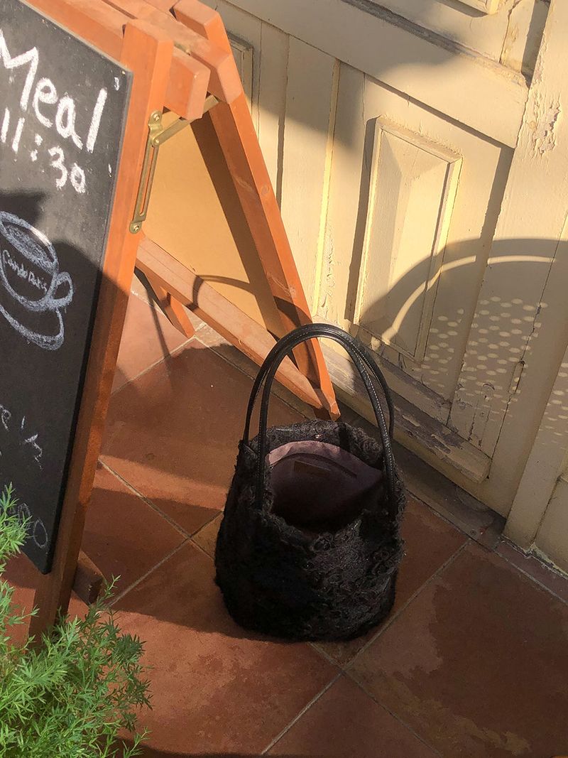 Lace cottage bag_snow flower_black