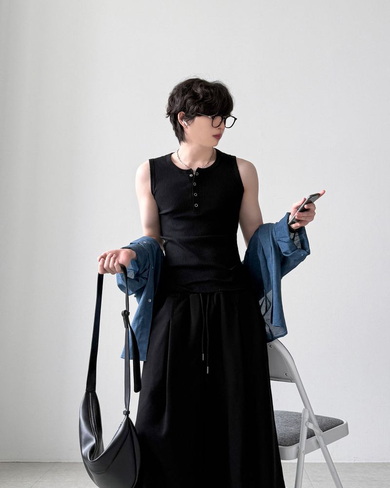 Bertin Henley-Neck Sleeveless