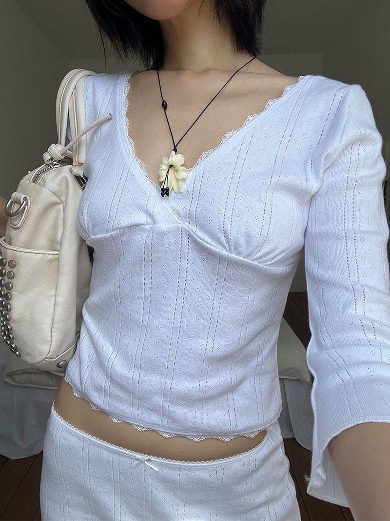 PINTER LACE PUNCHING TOP (2color)