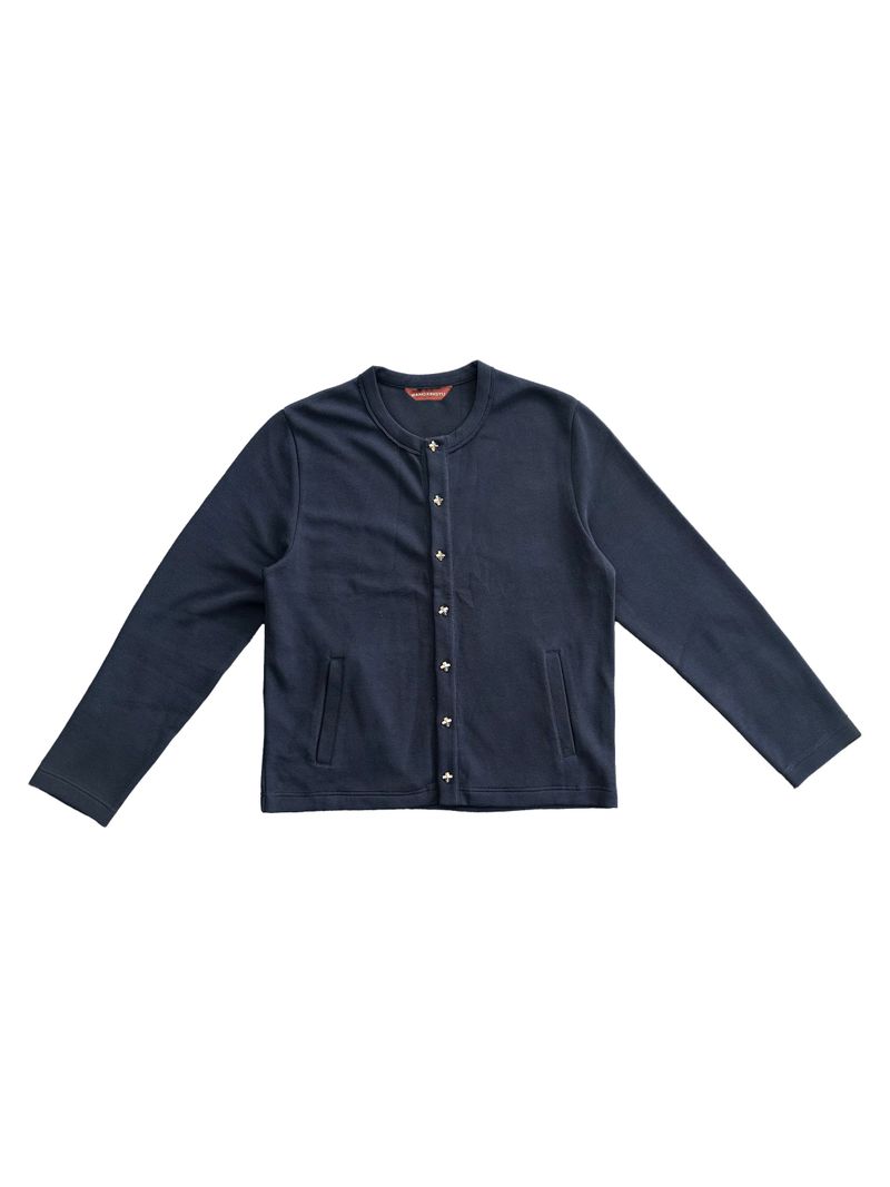 WANGXINGYU（ワンシンユー）の「WOOL BLEND PIQUÉ TEXTURE CROSS TOTEM EMBROIDERY RAW-EDGE FOUR-COLOR BUTTON CARDIGAN（Tops）」