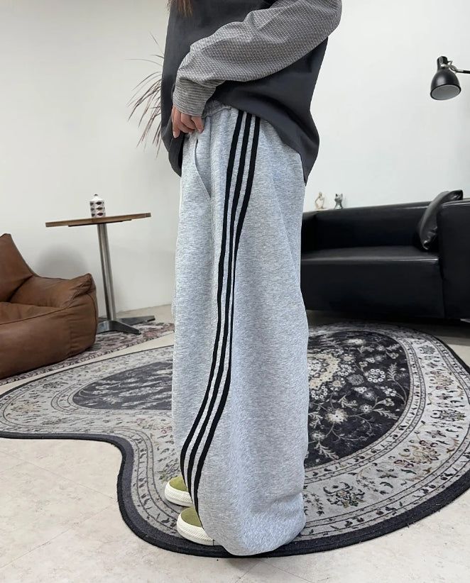 LD Curved Track Sweatpants