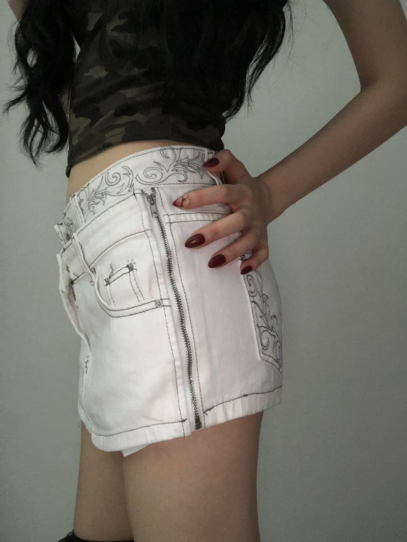 Oriental pattern skirt pants