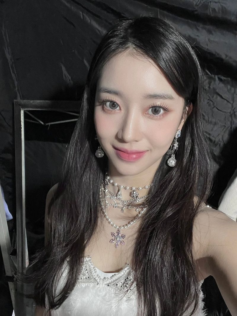 Icy Bloom Earring - Light Blue