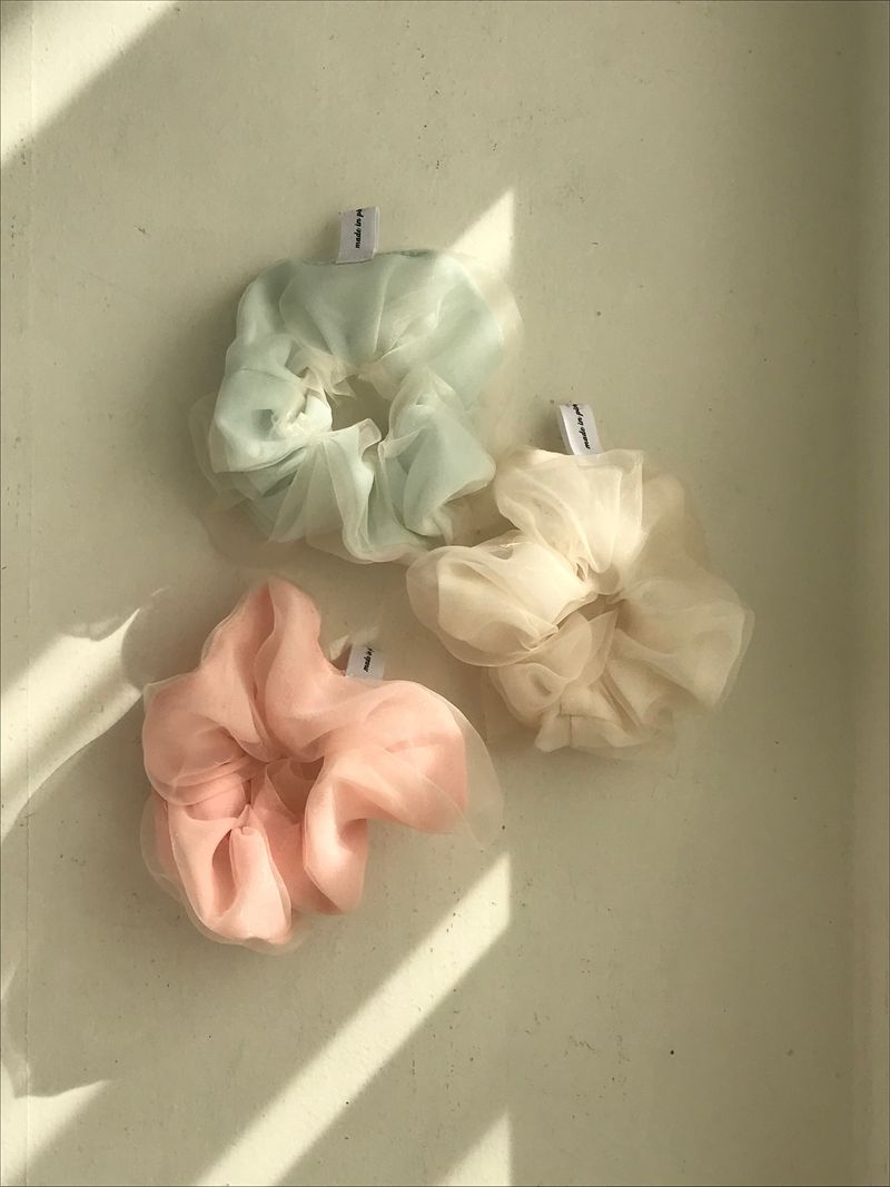 PINK PINEAPPLE（ピンクパイナップル）の「[3EA 1SET] FIRST ROMANCE SCRUNCHIE（Hair Accessories）」