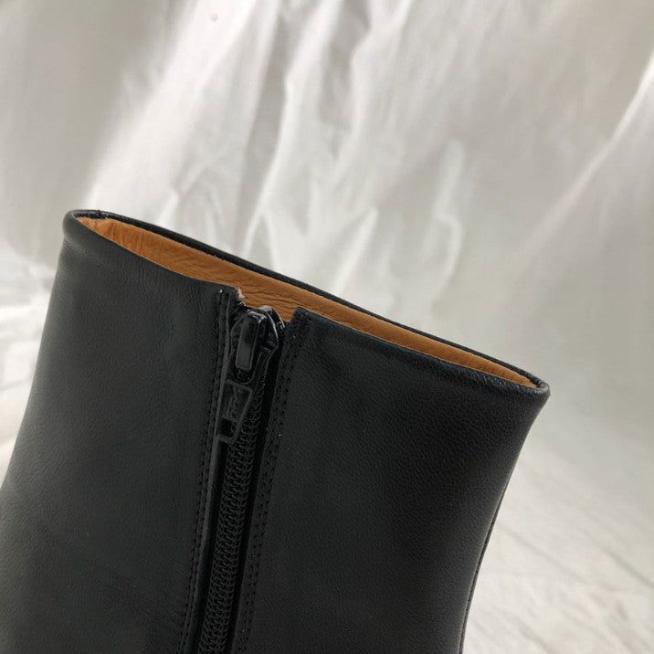 Tabi Boots