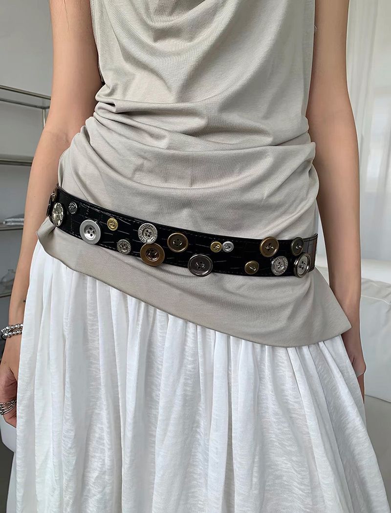 Button@leather belt