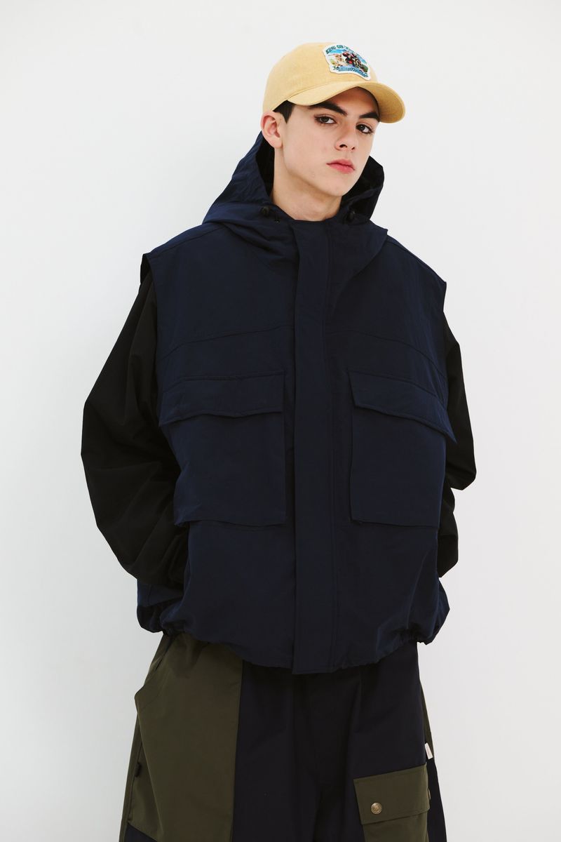 BSRABBIT（ビエスラビット）の「BIG POCKET HOODED VEST NAVY（Jackets/Outerwear）」