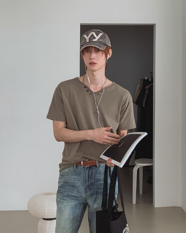 Veil Button V-neck Short Sleeve T-shirt
