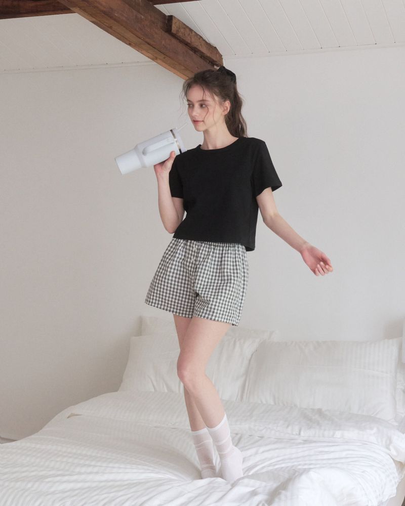 [MADE] Bruni, check shorts