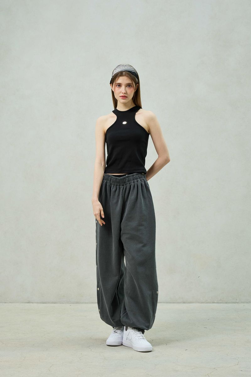POPPY SLEEVELESS TOP / BLACK