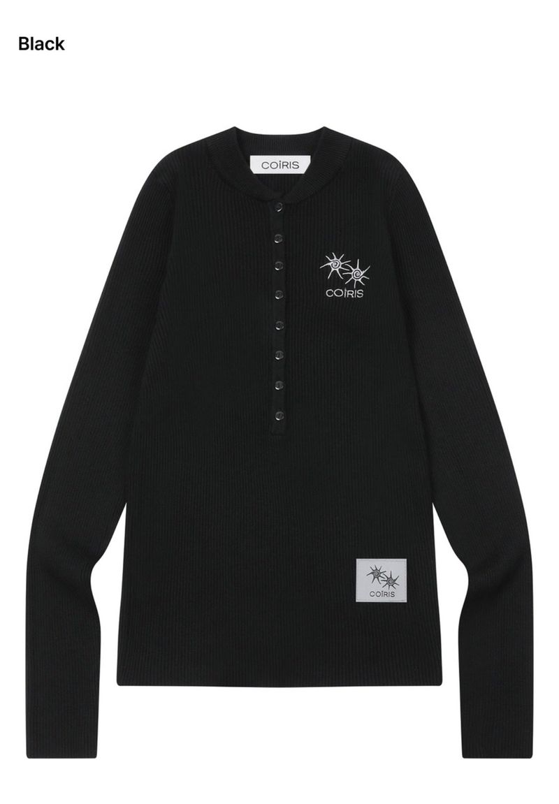 COIRIS（コイリス）の「ROZY BUTTON SLIM KNIT (2COLOR)（Tops）」