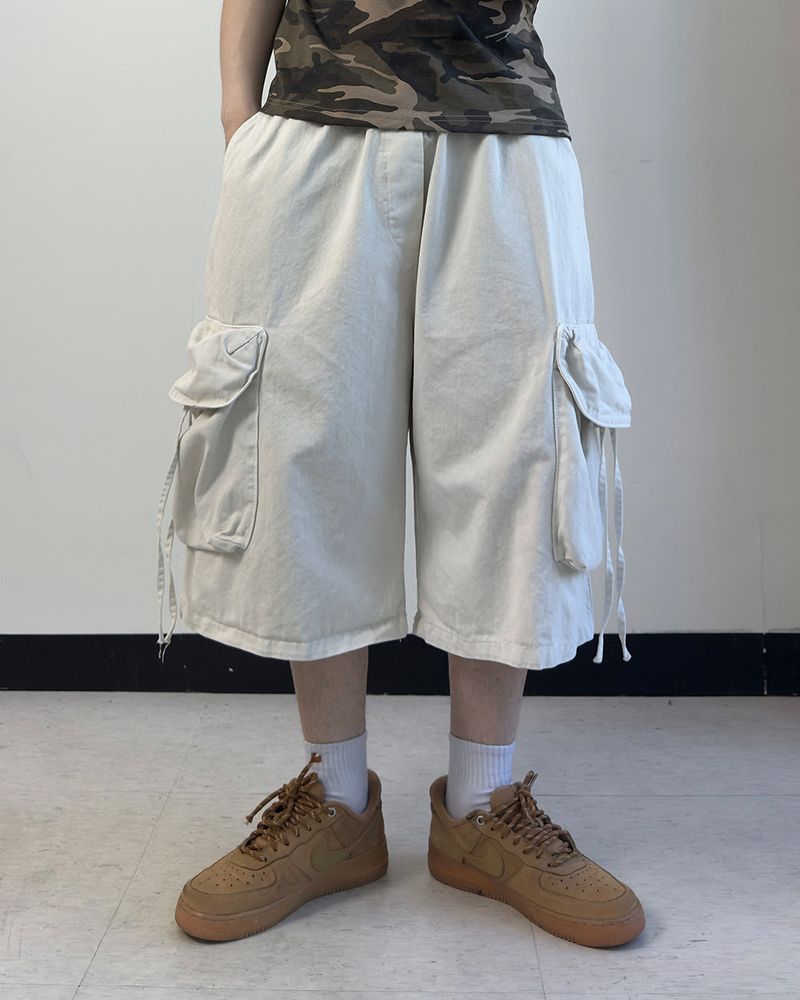 DROON Pigment Strap Cargo Bermuda