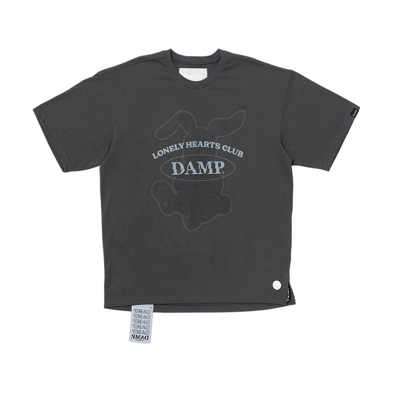 Don't Ask My Plan (DAMP)(ドントアスクマイプラン)の「'RABBIT CLUB' OVERSIZED TEE_CHARCOAL(Tops)」