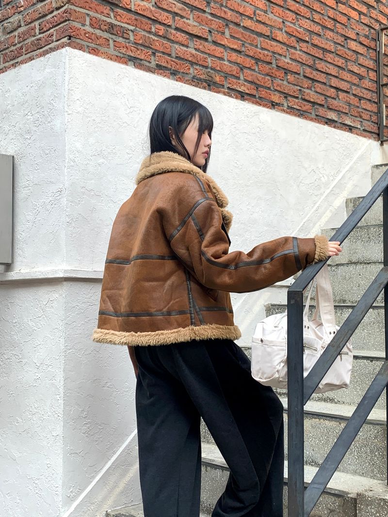 [MADE] Raven leather buckle mustang jacket
