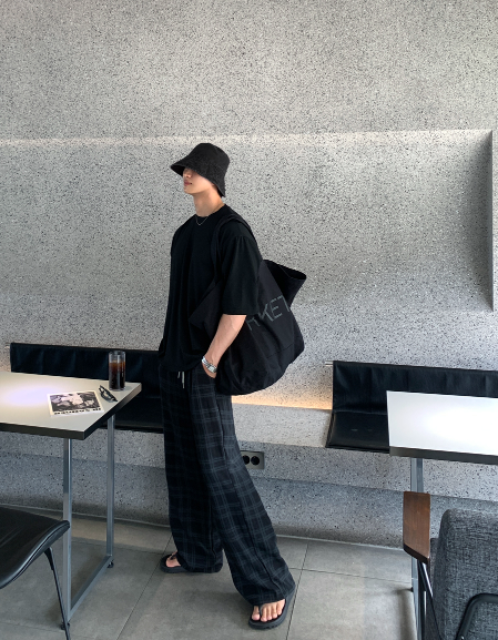 Kuiper Turkic Check Pattern Wide Fit Pants