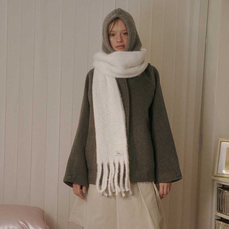 FORrr（フォルンルン）の「Fluffy Soft Muffler - 4Color（Fashion Accessories）」
