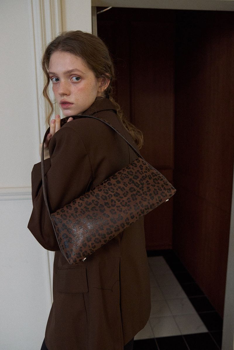 MADE_Linea Baguette Bag/ LEOPARD