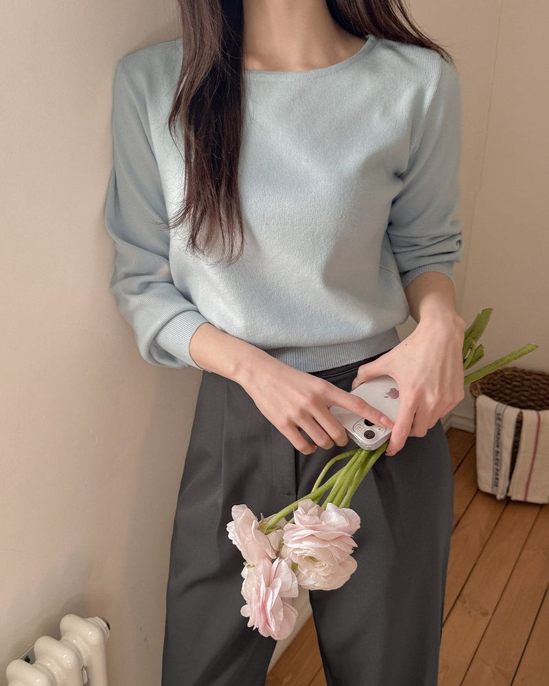 Mor round knitwear