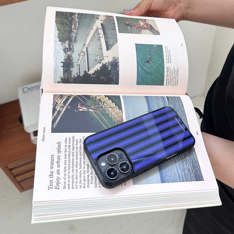 WALKONWAKE（ウォークオンウェイク）の「[Glass] ストライプケース(purple)（スマホグッズ/小物）」