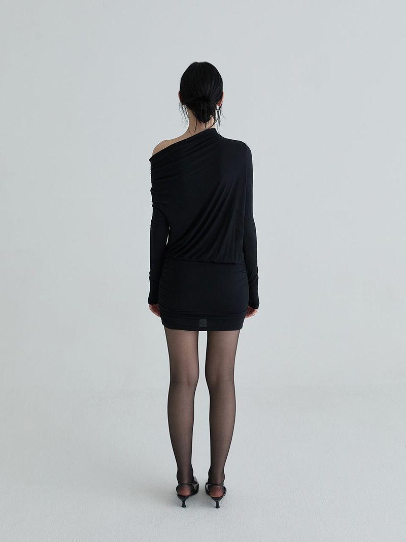 Shirring symbol dress (Black)
