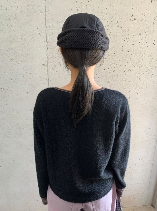 Hom Hairy Button Color Matching Knit Tee