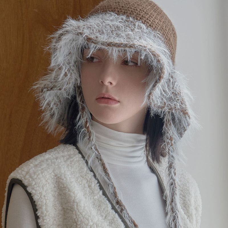 Crochet Knit Round Bucket Hat / Brown