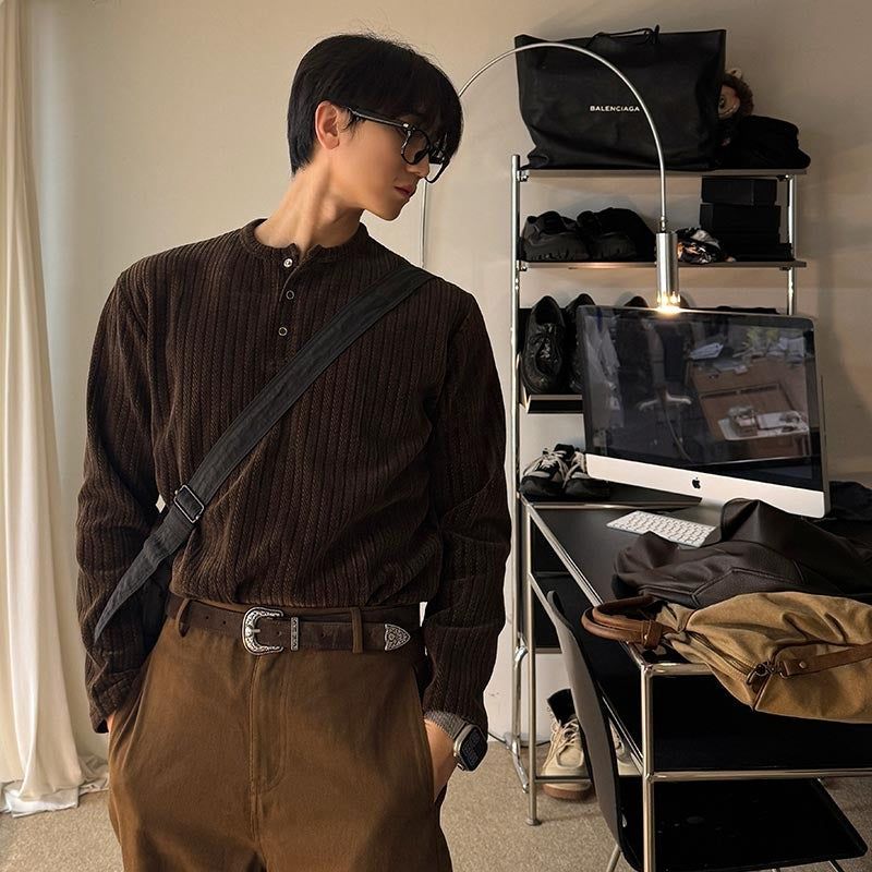 ASCLO（エジュクロ）の「ASCLO Velour Henry Neck T Shirt (4color)（Tops）」